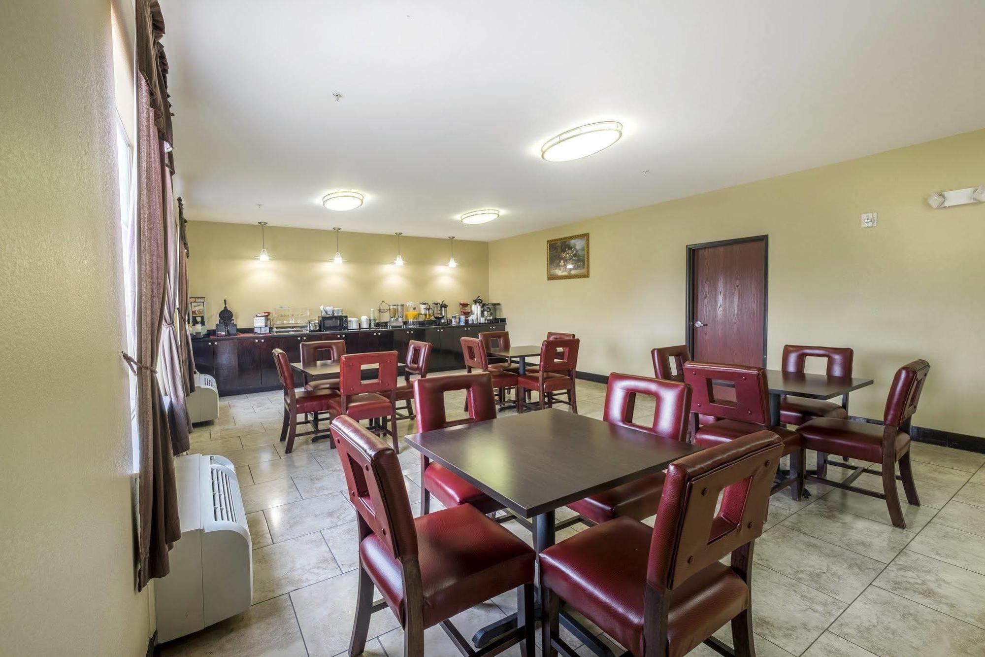 Red Roof Inn & Suites Lake Charles Esterno foto